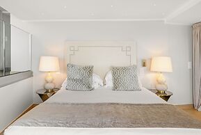 Chateau De La Chevre D Or