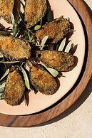 Chateau De La Chevre D Or