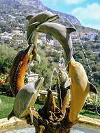 Chateau De La Chevre D Or