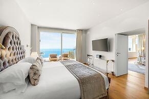 Chateau De La Chevre D Or