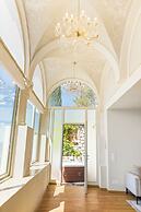 Chateau De La Chevre D Or