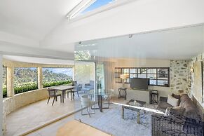 Chateau De La Chevre D Or