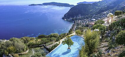 Chateau De La Chevre D Or