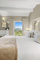 Chateau De La Chevre D Or