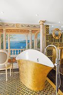 Chateau De La Chevre D Or