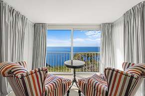 Chateau De La Chevre D Or