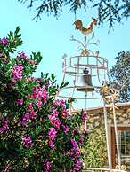 Chateau De La Chevre D Or