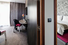 Best Western Premier Le Patio des Artistes