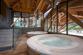 Alpina Eclectic Hotel