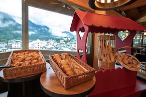 Alpina Eclectic Hotel