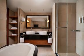 Paris Marriott Rive Gauche Hotel & Conference Center