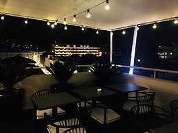 Hôtel Cannes Centre Univers