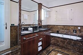 Hotel Elephant Weimar, Autograph Collection