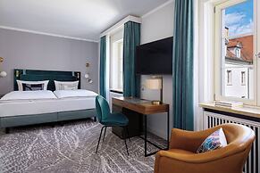 Hotel Elephant Weimar, Autograph Collection