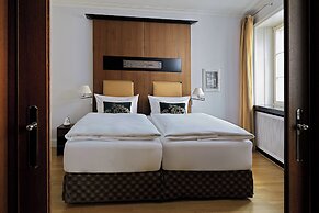 Hotel Elephant Weimar, Autograph Collection