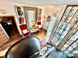 Hotel Ashley's Garden