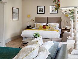 The Montagu Arms Hotel