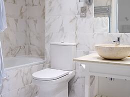 The Montagu Arms Hotel