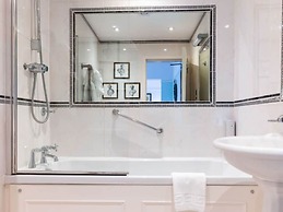 The Montagu Arms Hotel