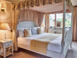 The Montagu Arms Hotel