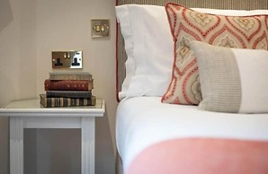 The Montagu Arms Hotel