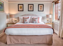 The Montagu Arms Hotel