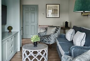 The Montagu Arms Hotel