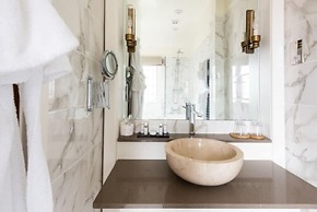 The Montagu Arms Hotel