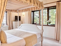 The Montagu Arms Hotel