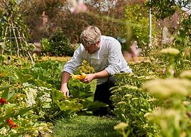 The Montagu Arms Hotel