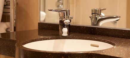 The Royal Adelaide Hotel