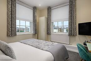 The Royal Adelaide Hotel