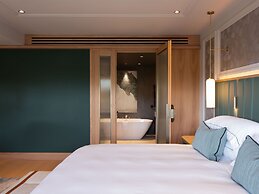 The Europe Hotel & Resort