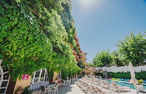 Los Angeles & Spa Hotel