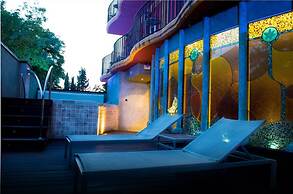 Los Angeles & Spa Hotel