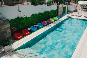 Los Angeles & Spa Hotel