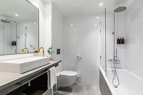 Clarion Hotel Gillet