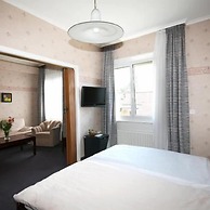 Hotel Crystal