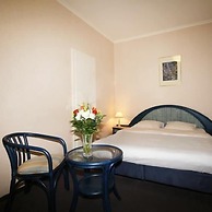 Hotel Crystal