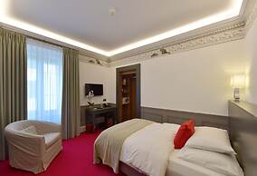 Golf Hotel Rene Capt