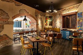 Le Meridien Dubai Hotel & Conference Centre