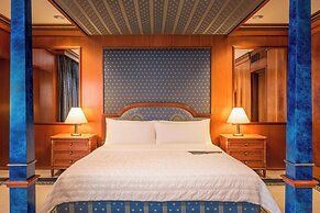 Le Meridien Dubai Hotel & Conference Centre