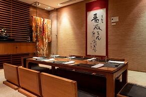 Le Meridien Dubai Hotel & Conference Centre