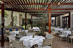 Le Meridien Dubai Hotel & Conference Centre