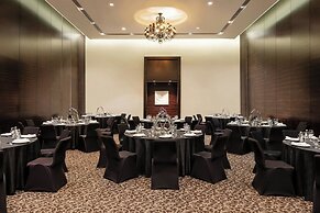 Le Meridien Dubai Hotel & Conference Centre