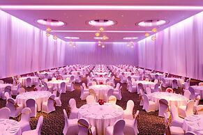 Le Meridien Dubai Hotel & Conference Centre