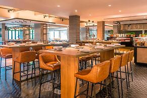 Le Meridien Dubai Hotel & Conference Centre