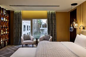 Le Meridien Dubai Hotel & Conference Centre