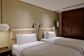 Le Meridien Dubai Hotel & Conference Centre