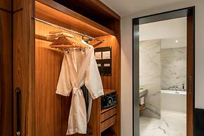 Le Meridien Dubai Hotel & Conference Centre